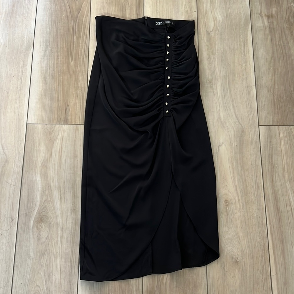 Zara Ruched MIDI skirt